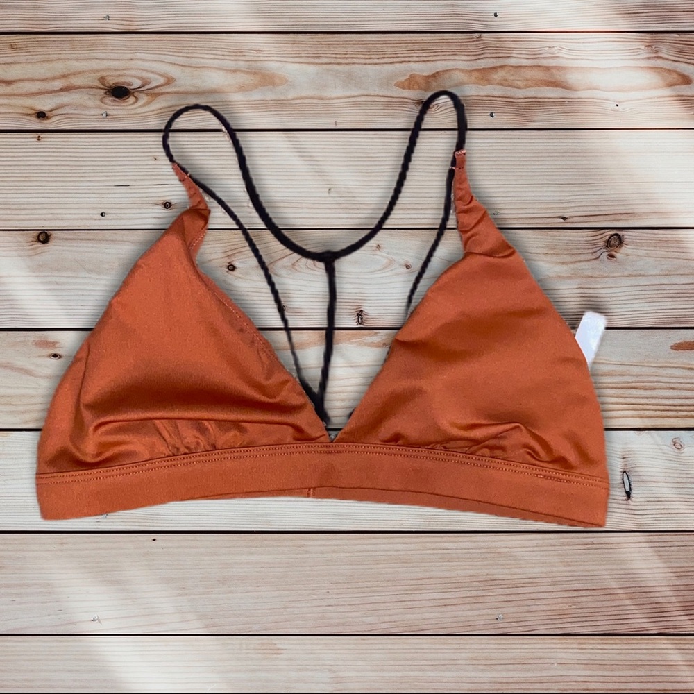 Victoria’s Secret Light Support Sports Bra